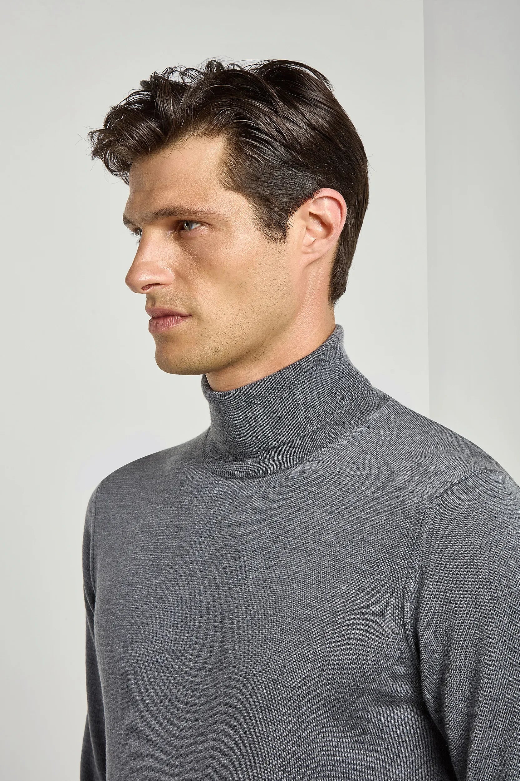 Anthracite merino turtleneck