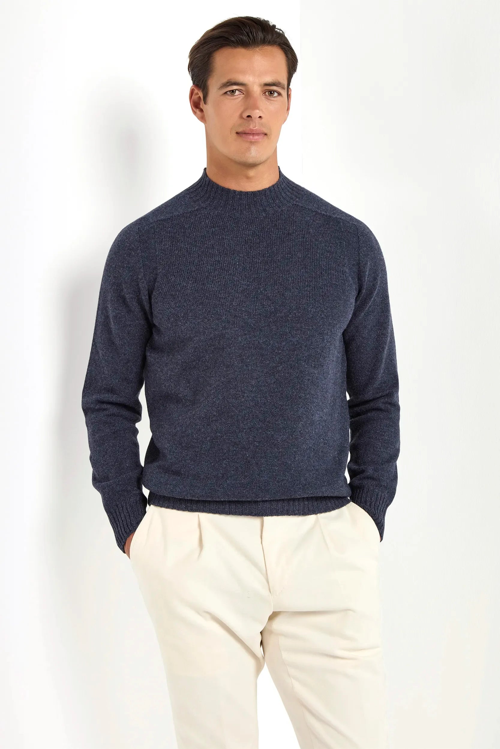 High collar in blue denim