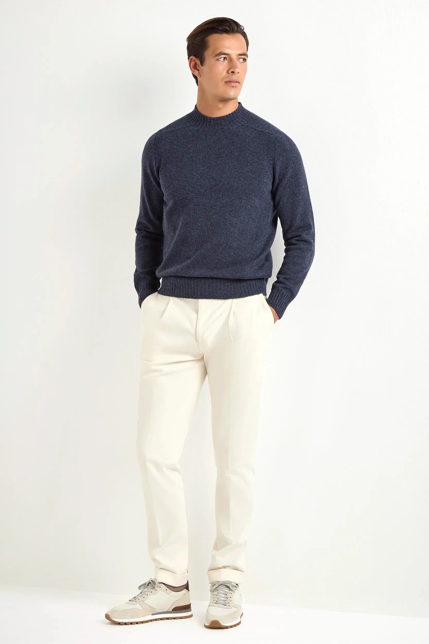High collar in blue denim
