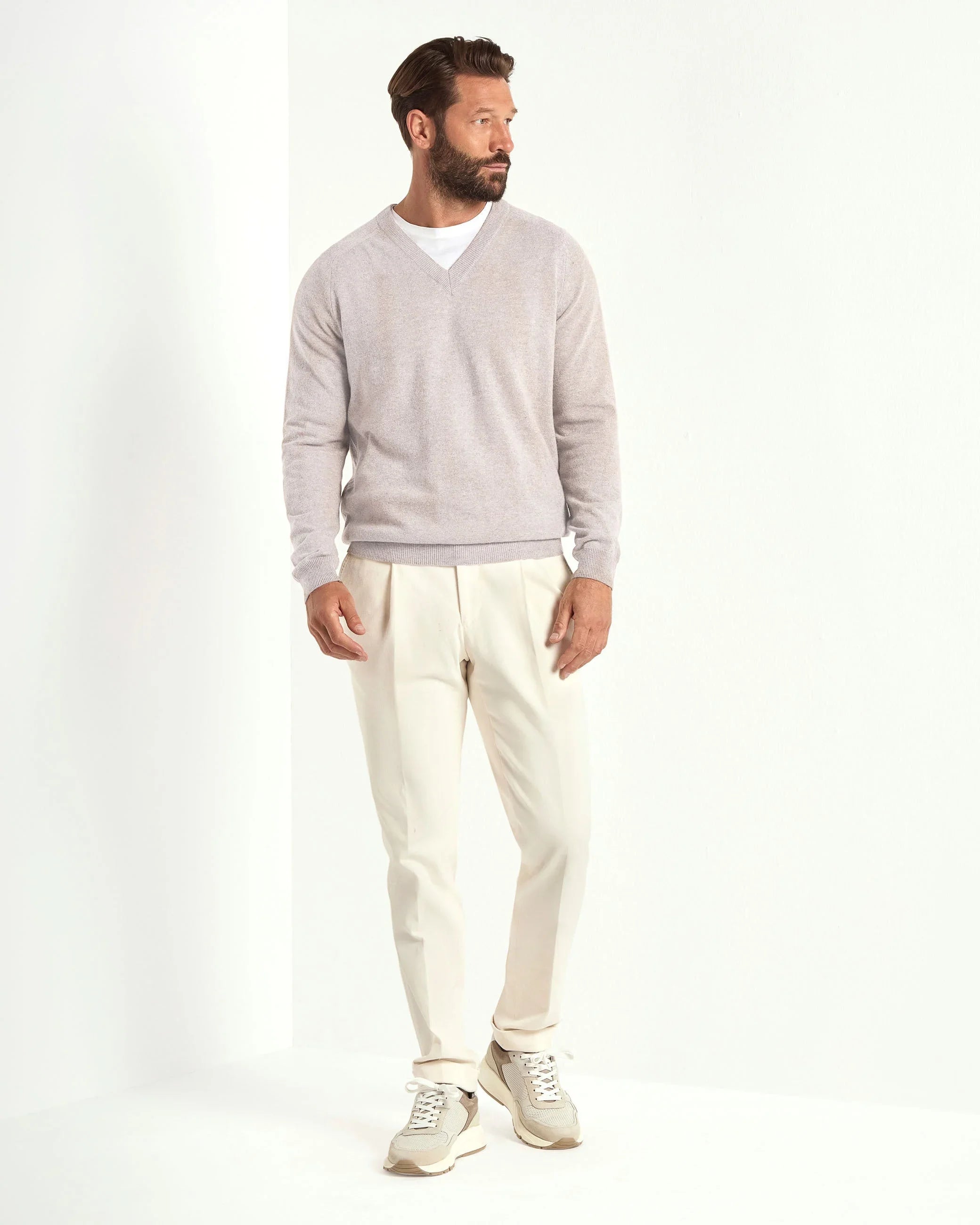 Pull col V couleur sable